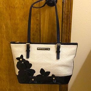 Brahmin woven & leather purse